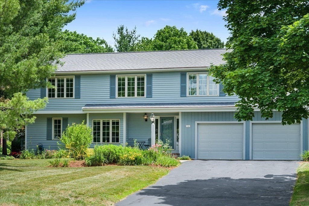 15 Indian Meadow Dr, Northborough, MA 01532