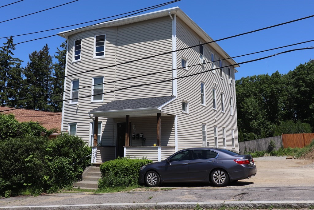 13 Marland Rd, Worcester, MA 01606