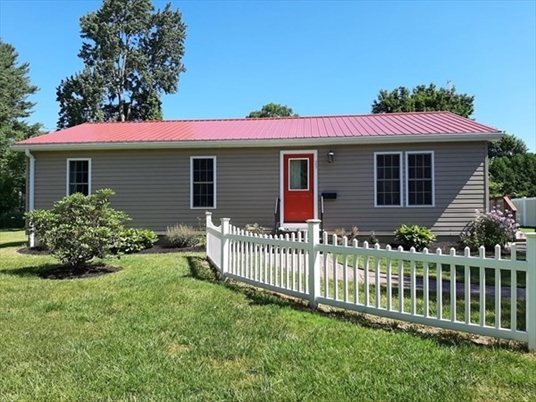 23 Spruce St, Greenfield, MA<br>$297,500.00<br>0.32 Acres, 3 Bedrooms