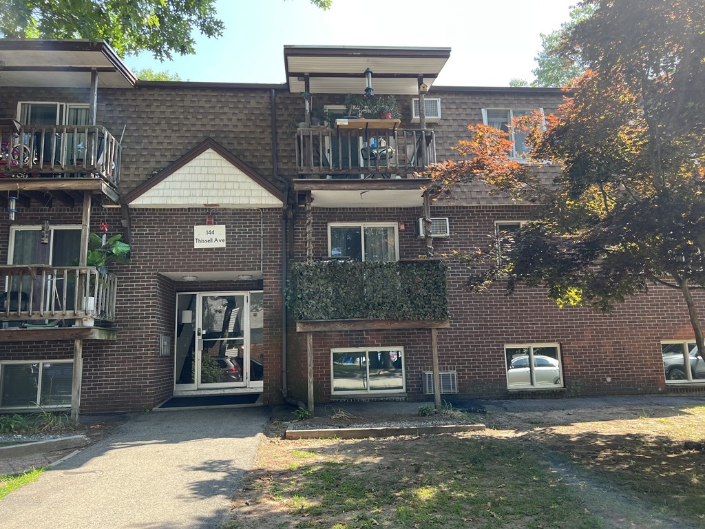 Dracut 2 Bed 1 Bath Condo for Sale Sold for 195,000