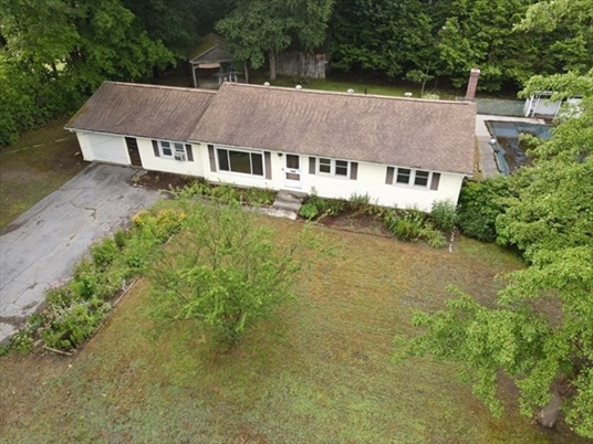22 Lunt Dr, Greenfield, MA: $284,000