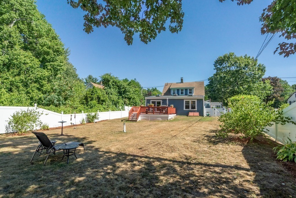 16 Peach Orchard Rd, Burlington MA 01803 73026143