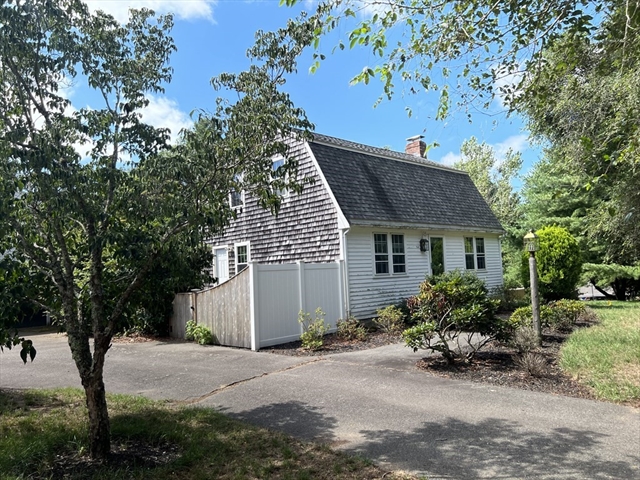 543 Plymouth Street Middleboro MA 02346