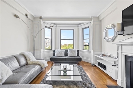 466 Commonwealth Ave