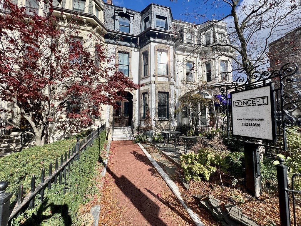 1607 Tremont St Unit 1, Boston - Mission Hill, MA 02120