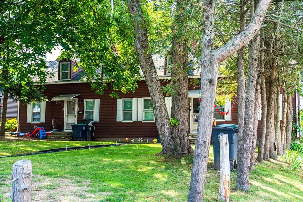 Southbridge 6 Bed 2 Bath MultiFamily Home for Sale Sold for 300,000