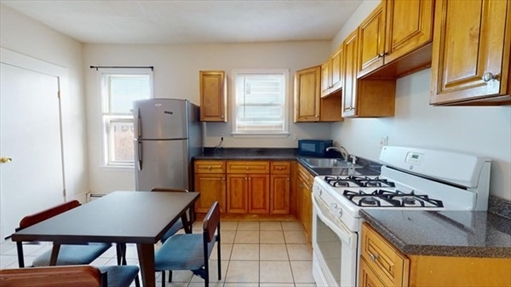 11 Elder Street, Apt 3