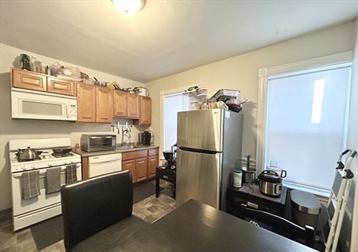 151 East Cottage, Apt #1