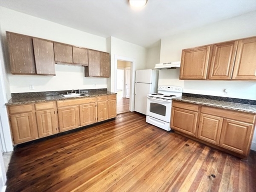 7 Hesston Terrace, Apt 2