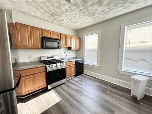 157 East Cottage, Apt #2