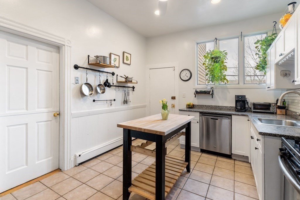 147 Centre St Unit 151A, Boston - Fort Hill, MA 02119