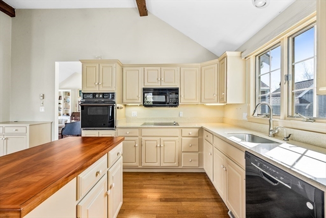 68 Thistle Patch Way Hingham MA 02043