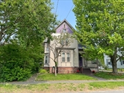 <small>55 Grinnell St.</small><br>Greenfield