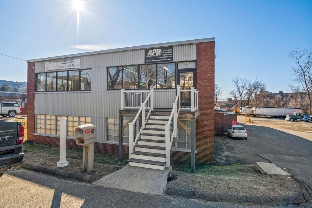 55 East St, Ware, MA 01082 - Image 3