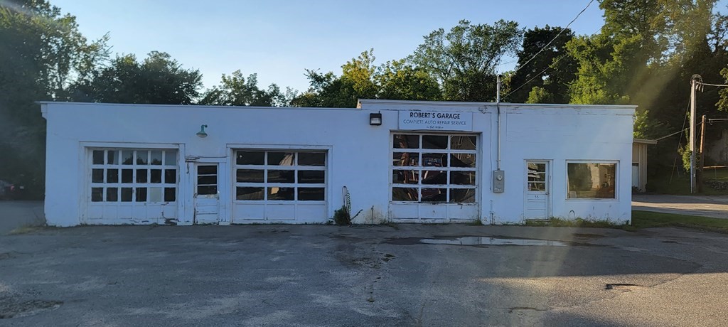 55 West St, Ware, MA 01082 - Image 1