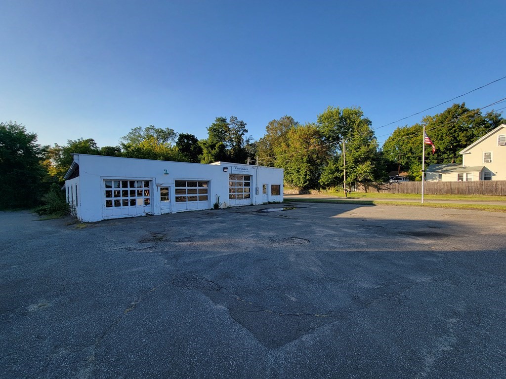 55 West St, Ware, MA 01082 - Image 3
