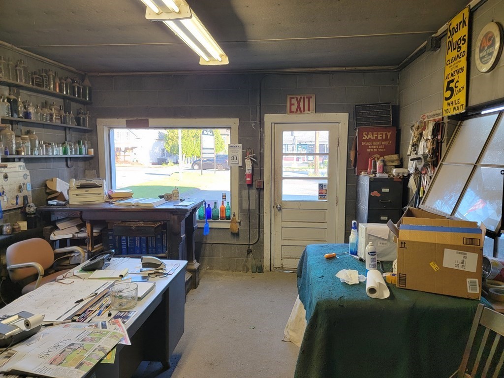 55 West St, Ware, MA 01082 - Image 10