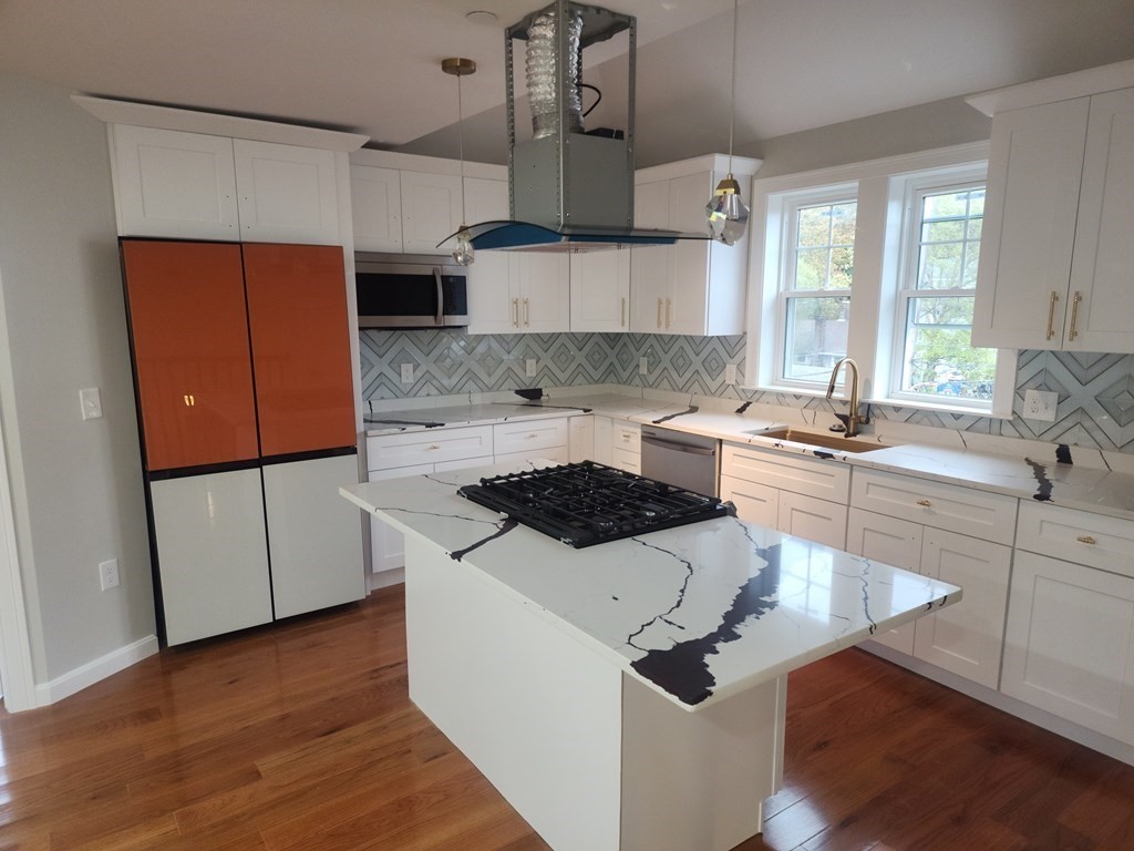 Swampscott 8 Bed 5 Bath MultiFamily Home for Sale 1,400,000