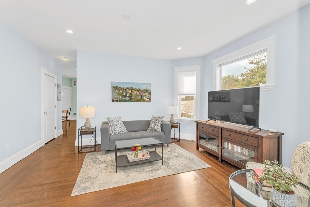 Jamaica Plain 2 Bed 1 Bath Condo for Sale 459,000