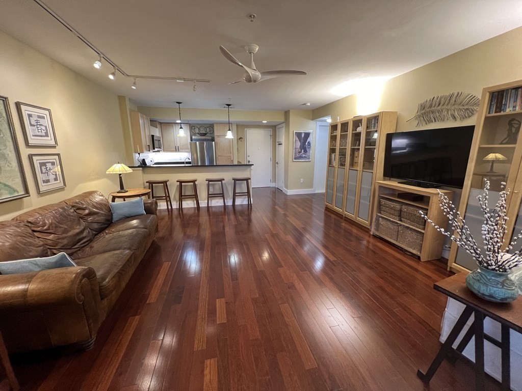 Allston 1 Bed 1 Bath Condo for Sale 639,000