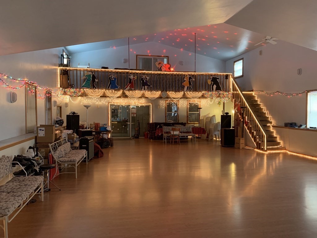 523-1 Boston Rd, Springfield, MA 01109