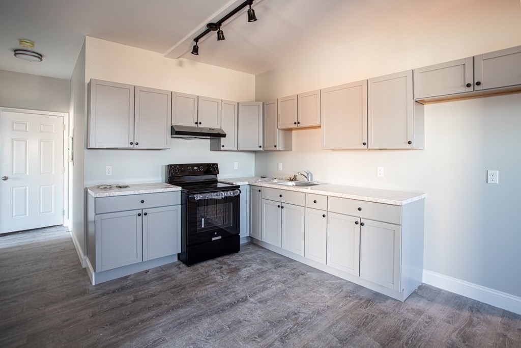 1429 S Main St, Fall River, MA 02724 - Image 17