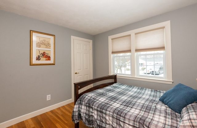 5 Colonial Road Beverly MA 01915