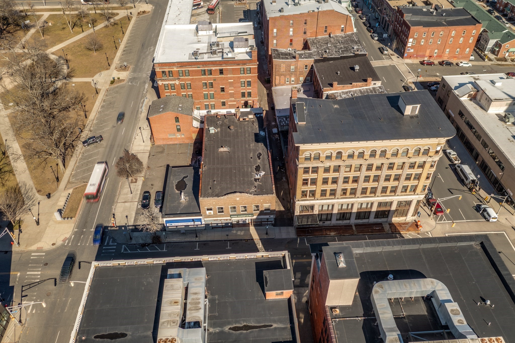 567 Dwight St, Holyoke, MA 01040 - Image 15