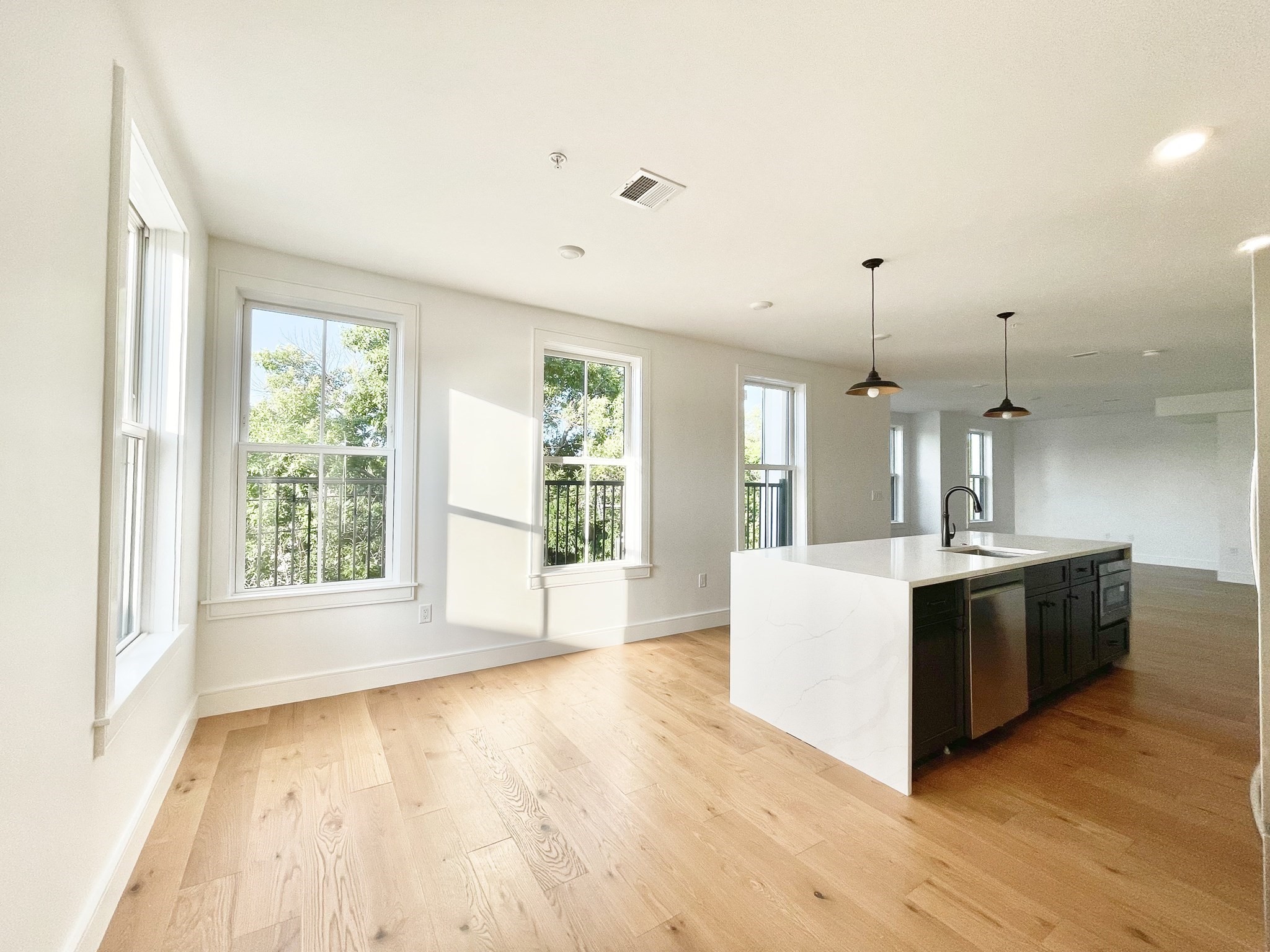 165 Everett St Unit 7, East Boston, Boston, MA 02128 - Image 6