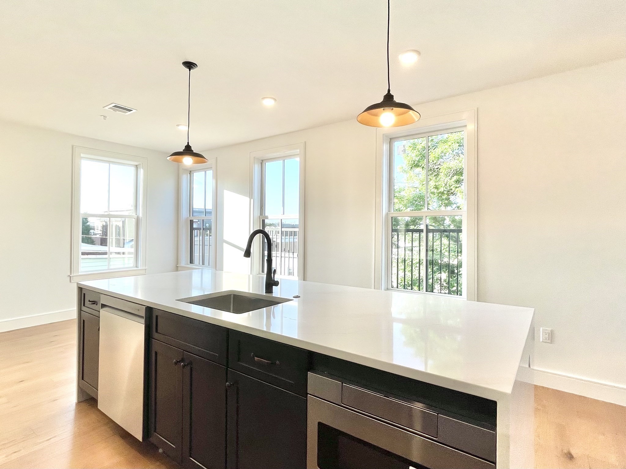 165 Everett St Unit 7, East Boston, Boston, MA 02128 - Image 7