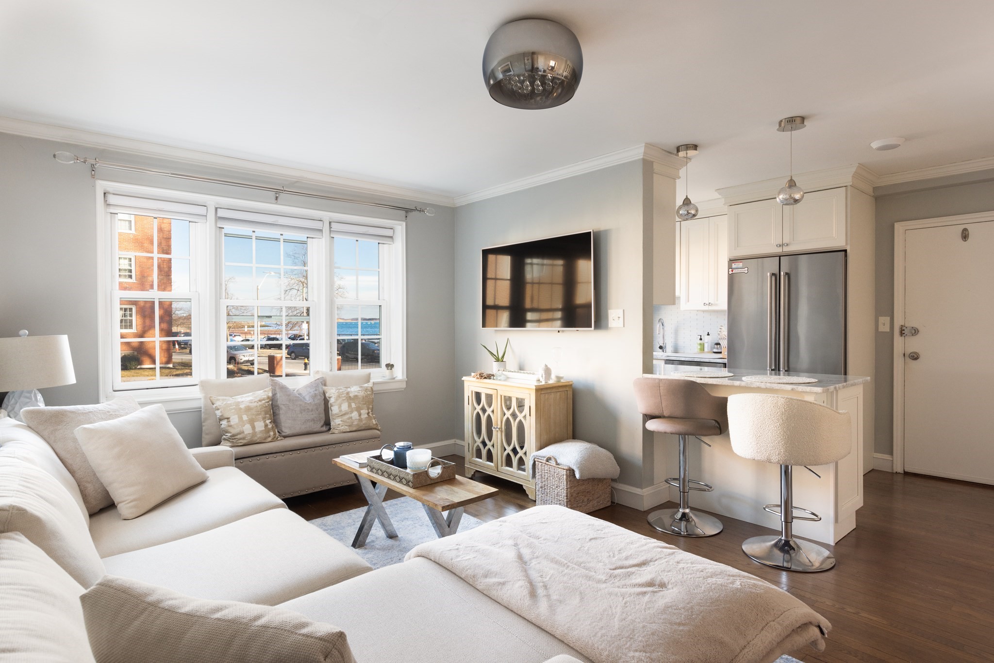 South Boston 1 Bed 1 Bath Condo for Sale - $479,000 - Condos With On Site Sales Team In Boston