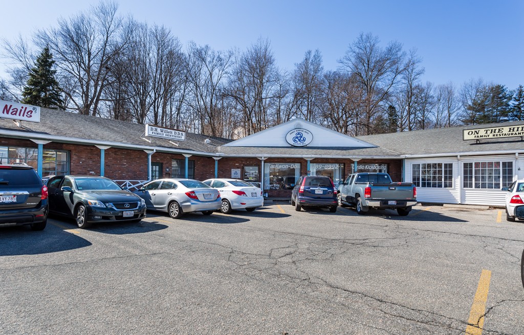 23 Southwick St, Agawam, MA 01030 - Image 5