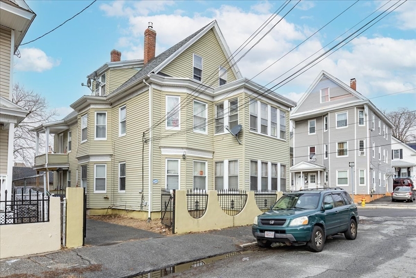 122-124 Bunkerhill St, Lawrence, MA Image 2