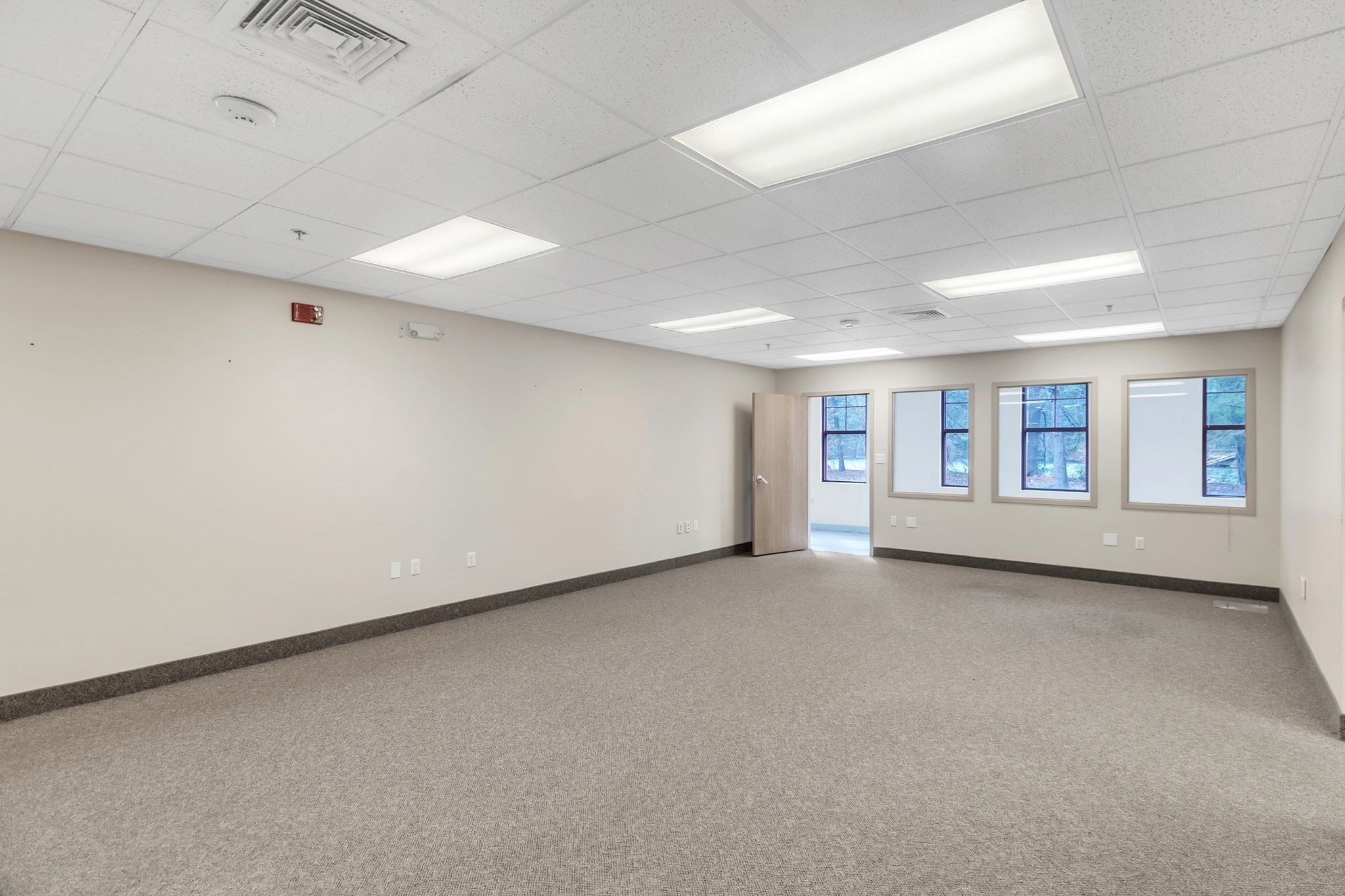 470 Granby Rd, South Hadley, MA 01075 - Image 10