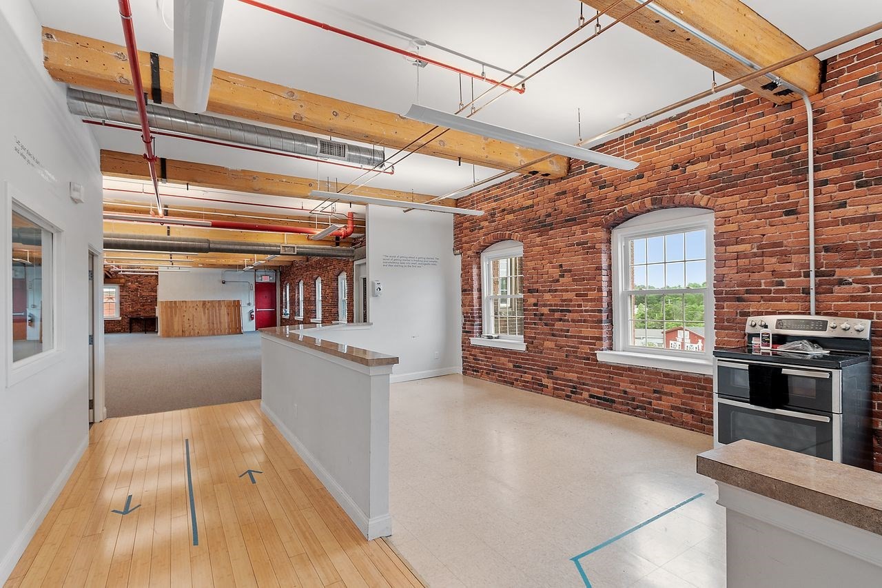 21 Water Street Unit 5th Floor, Amesbury, MA 01913 - Image 8