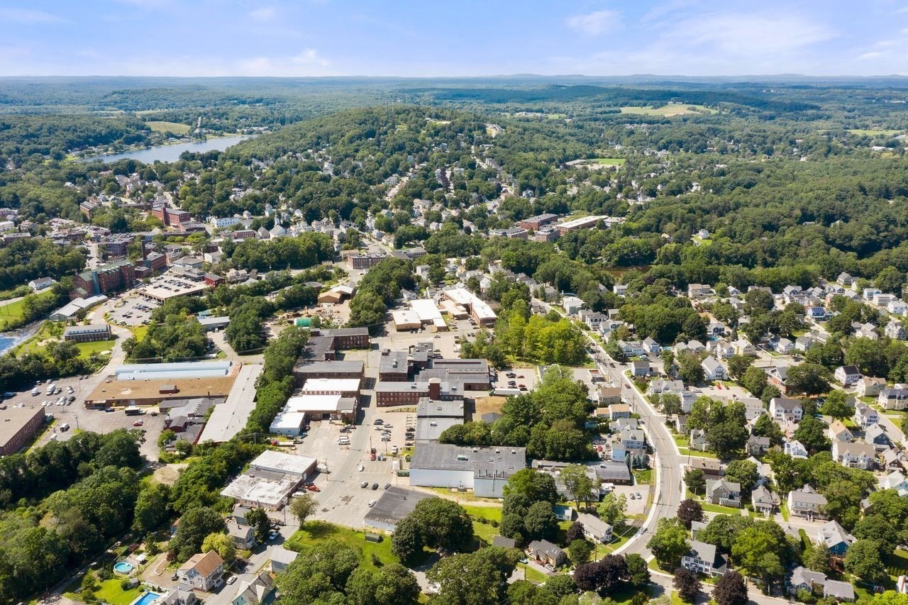 12 Oakland Street, Amesbury, MA 01913 - Image 2