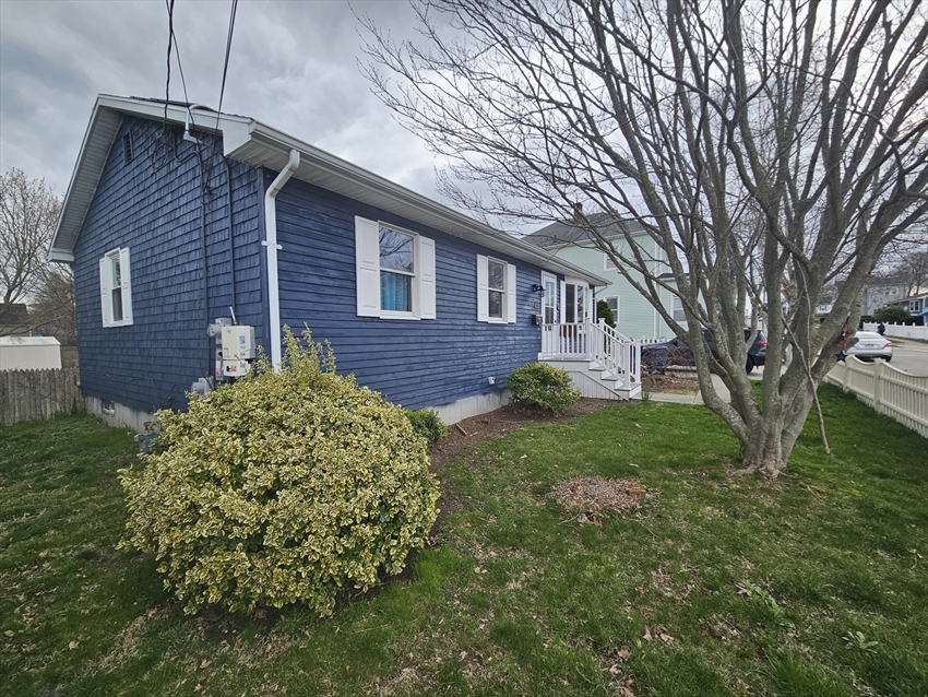 570 Maxfield St, New Bedford, MA Image 3