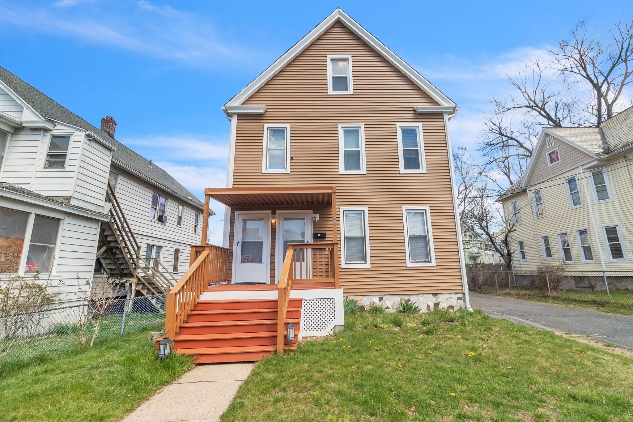 Holyoke 5 Bed 2 Bath MultiFamily Home for Sale 350,000