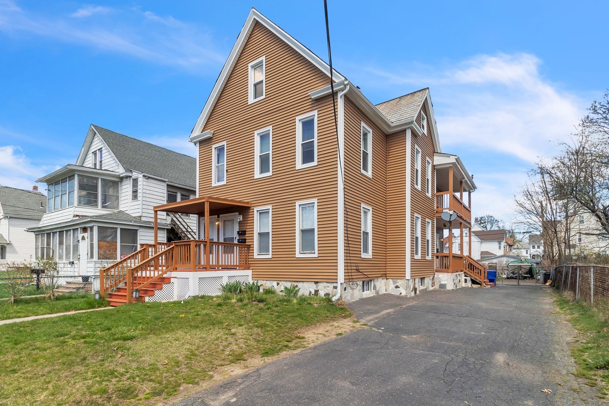 Holyoke 5 Bed 2 Bath MultiFamily Home for Sale 350,000