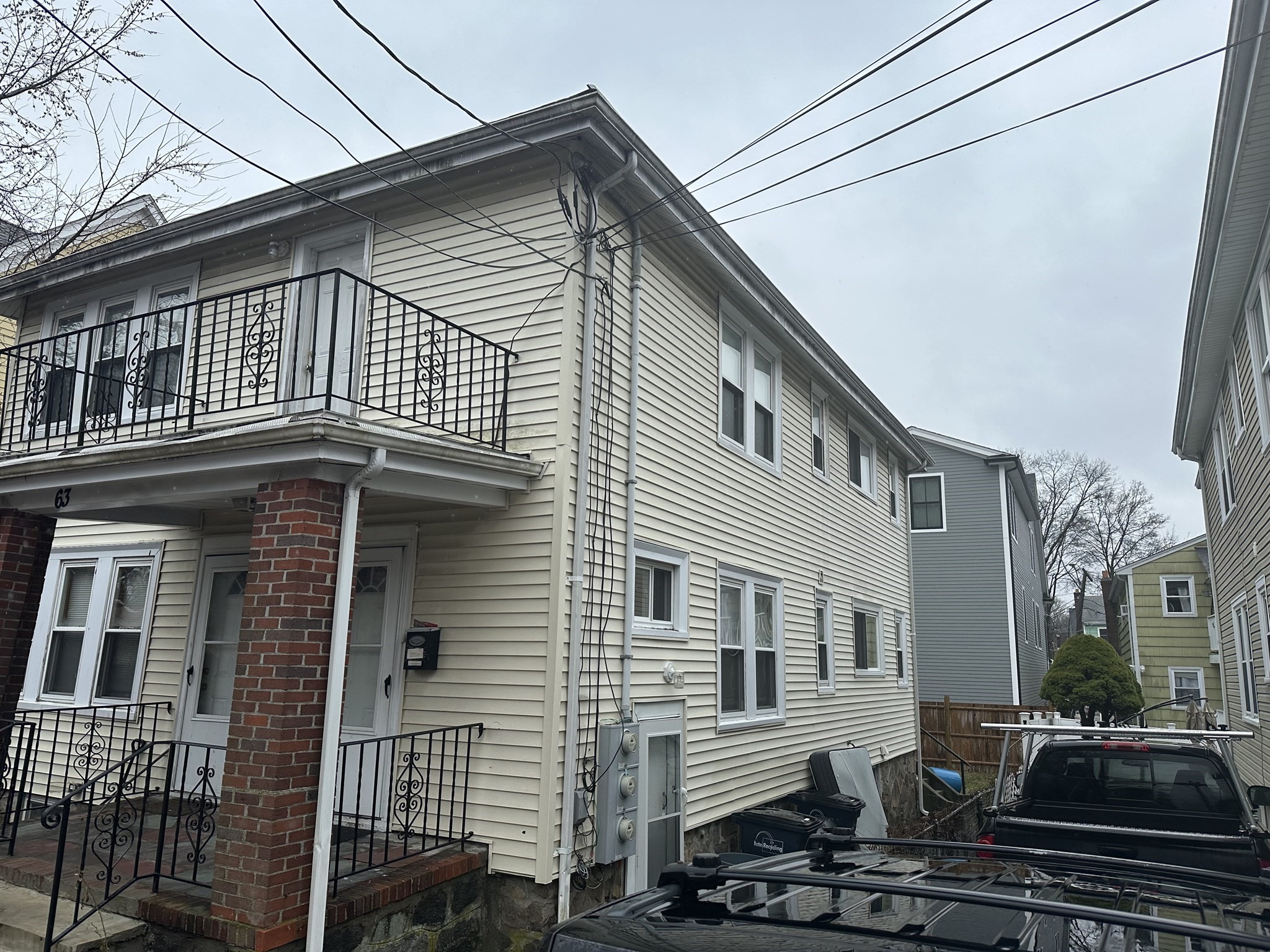 Roslindale 5 Bed 3 Bath MultiFamily Home for Sale 850,000