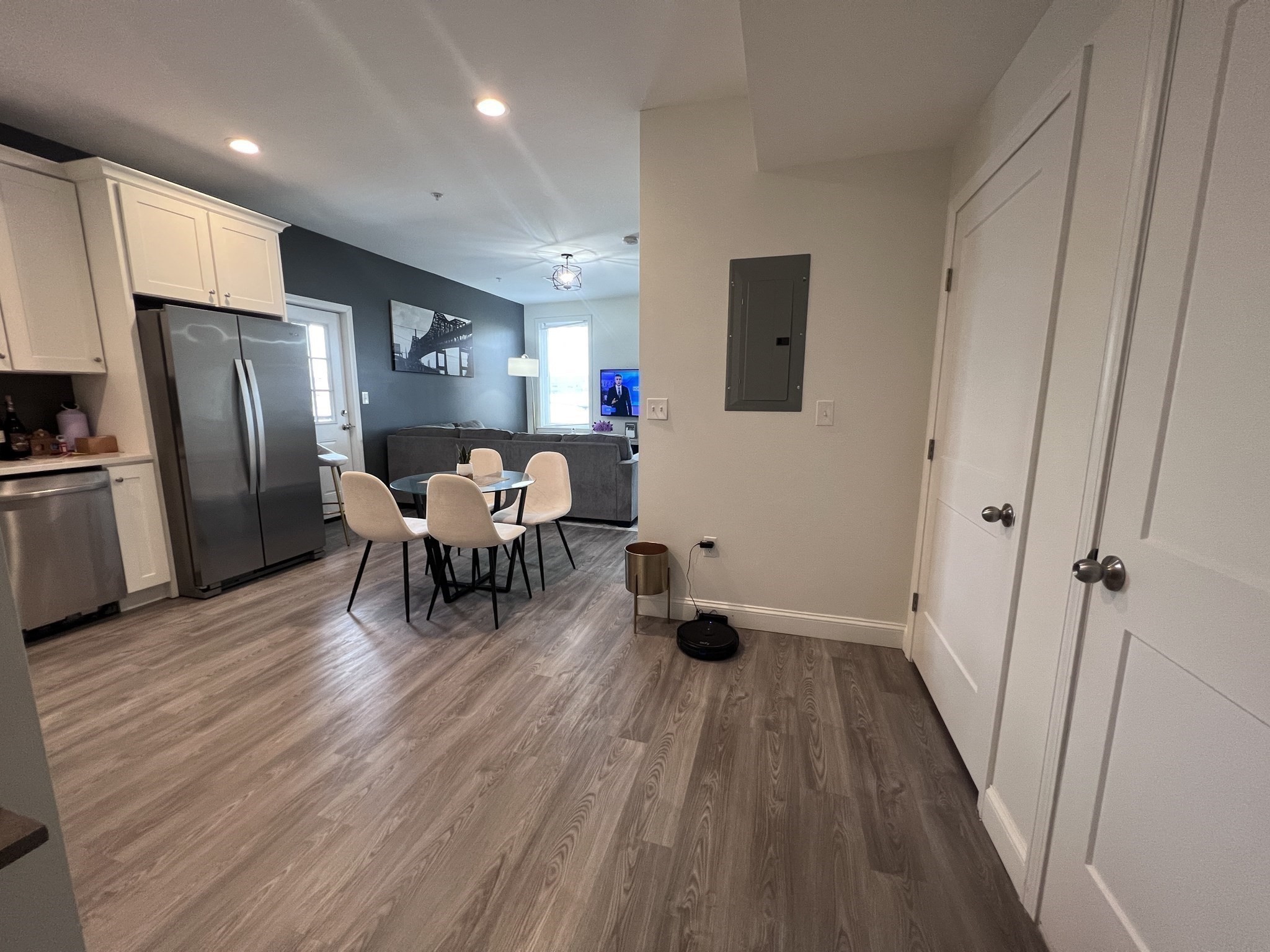 Roxbury 1 Bed 1 Bath Condo for Sale 459,987