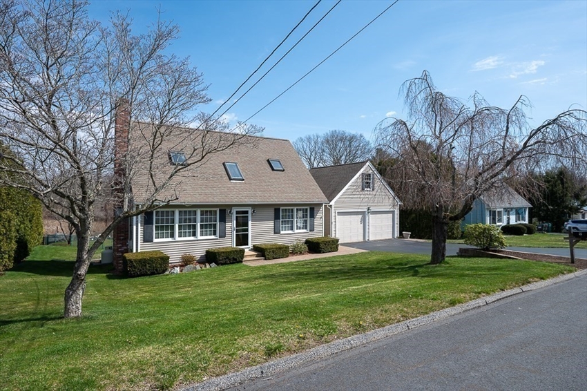 9 Genevieve Ln, Webster, MA Image 3