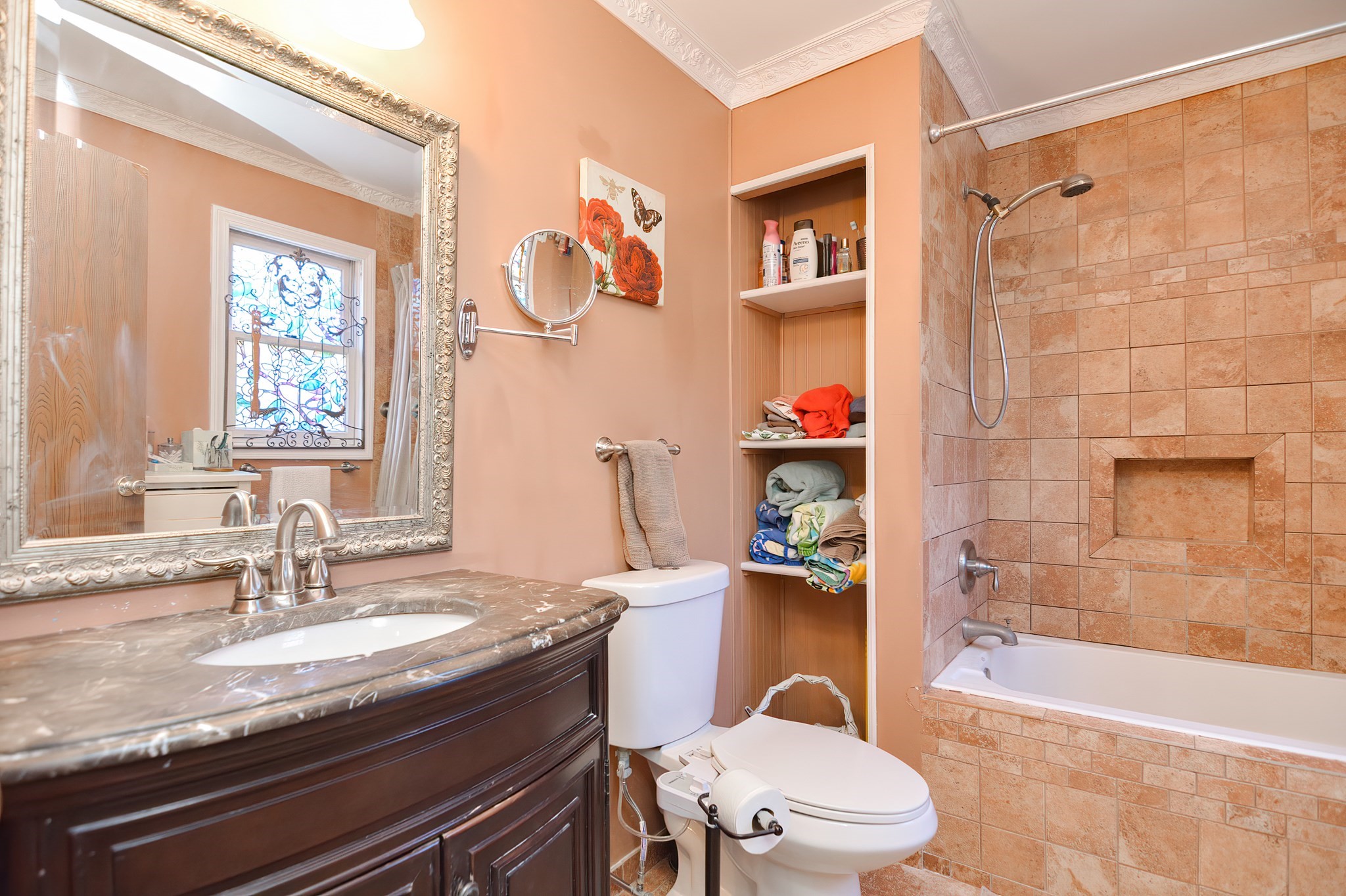 Milford 2 Bed 2 Bath Condo for Sale 385,000