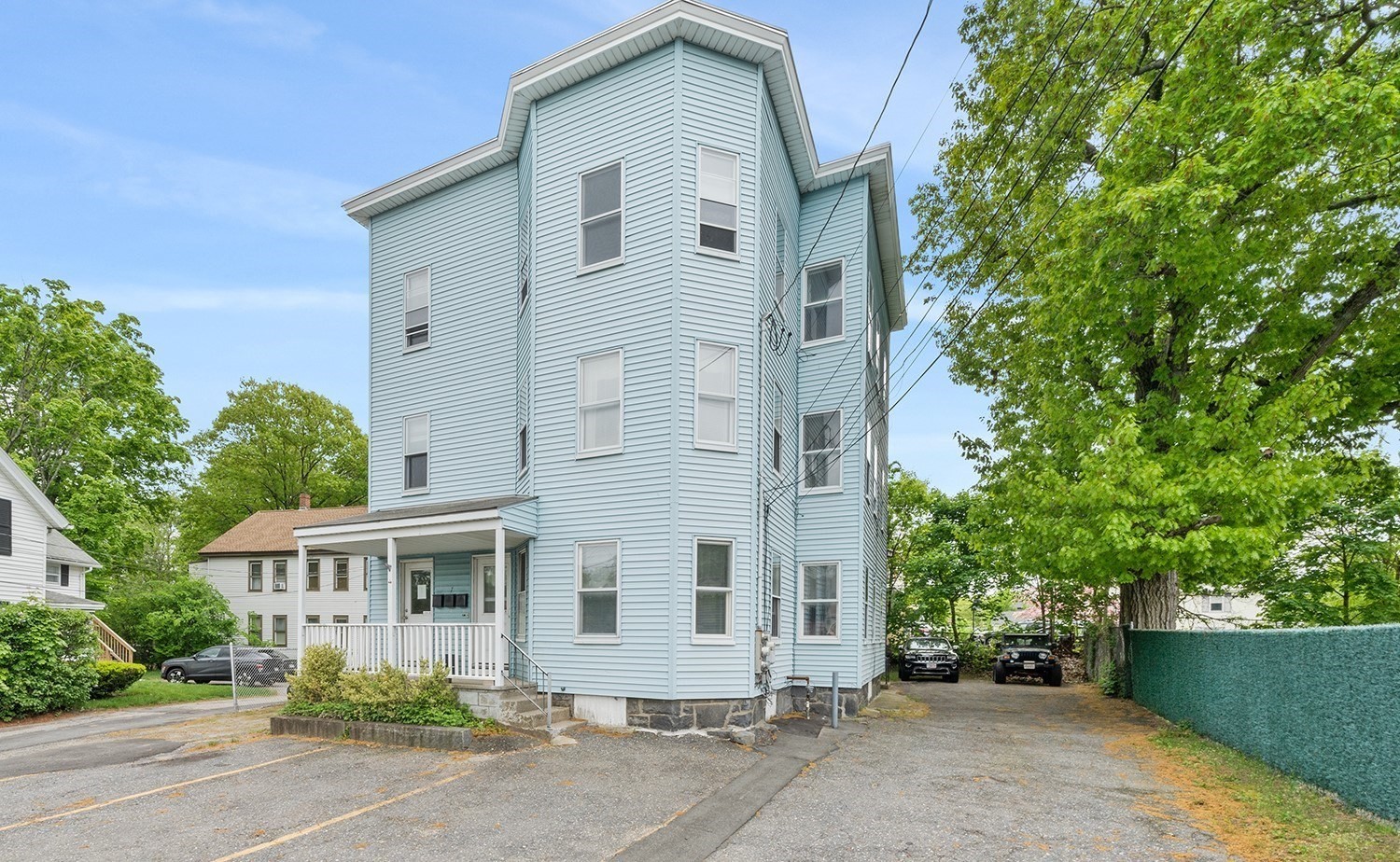 Leominster 9 Bed 3 Bath MultiFamily Home for Sale 599,000