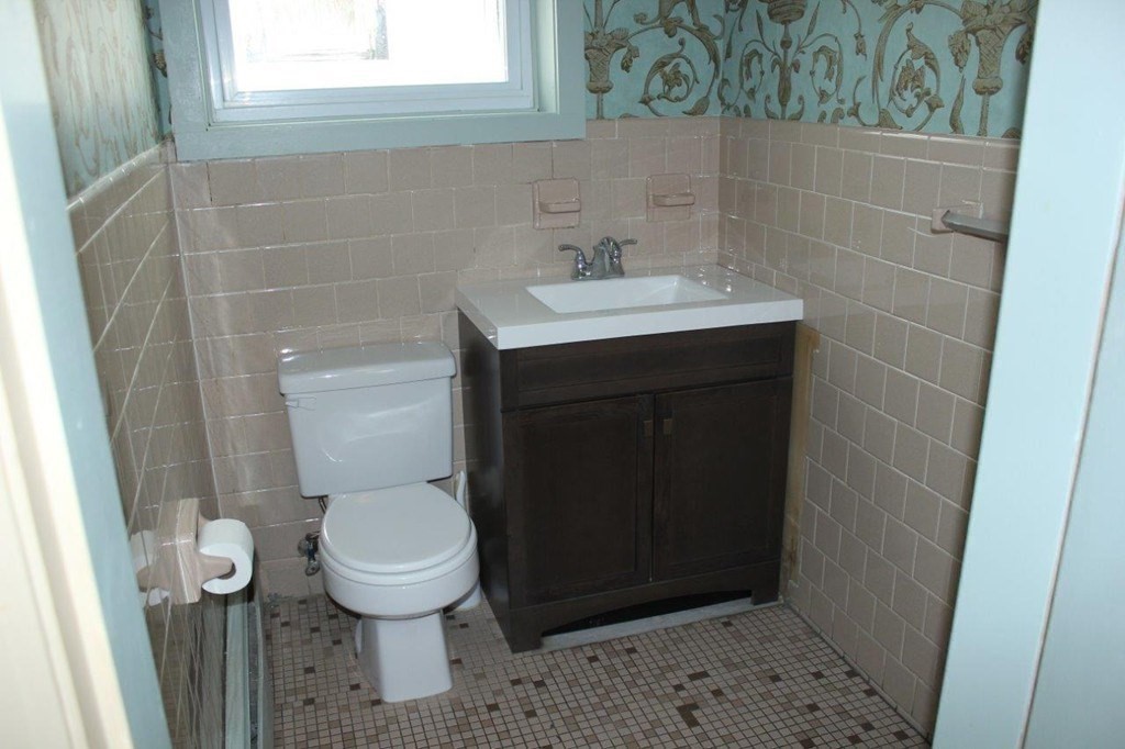 16 Cottage St Unit 3, Franklin, MA 02038 - Image 10