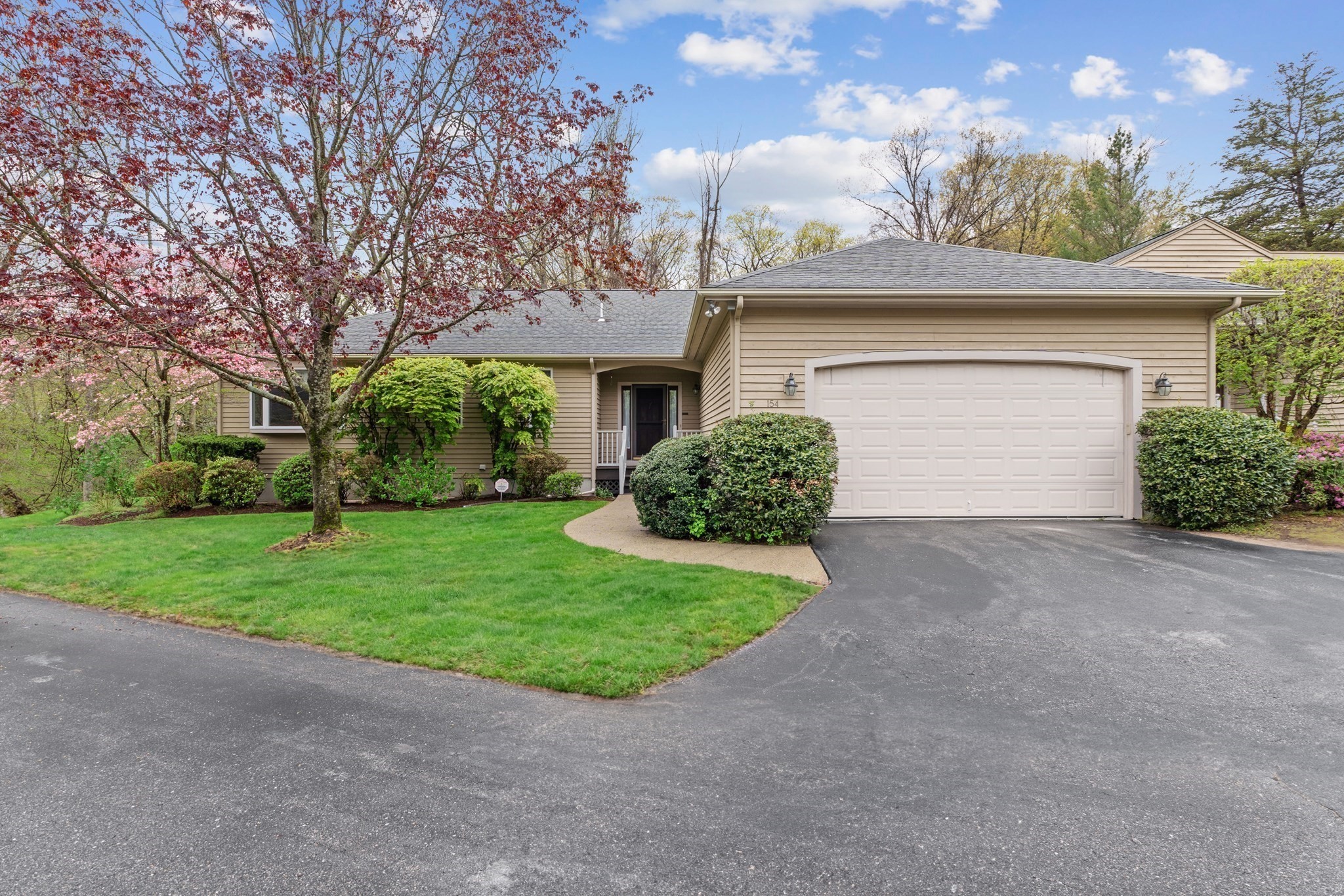 East Greenwich 2 Bed 2 Bath Condo for Sale 679,000