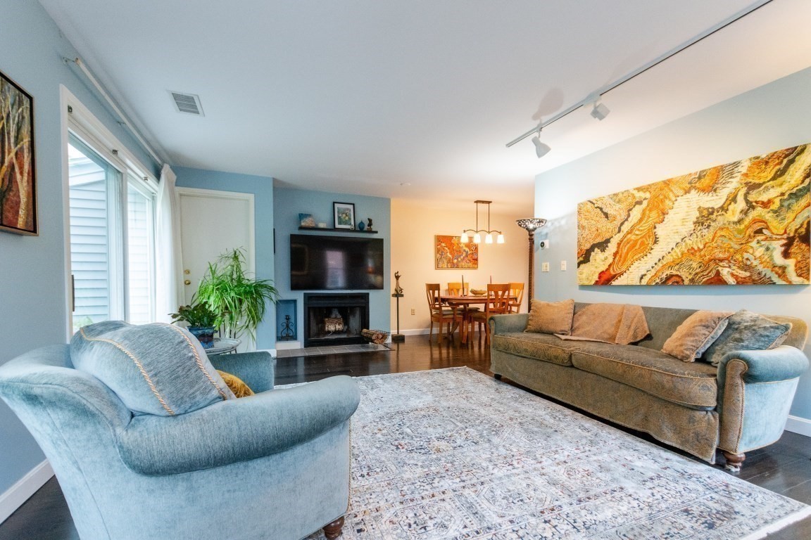 Dedham 2 Bed 2 Bath Condo for Sale 529,000