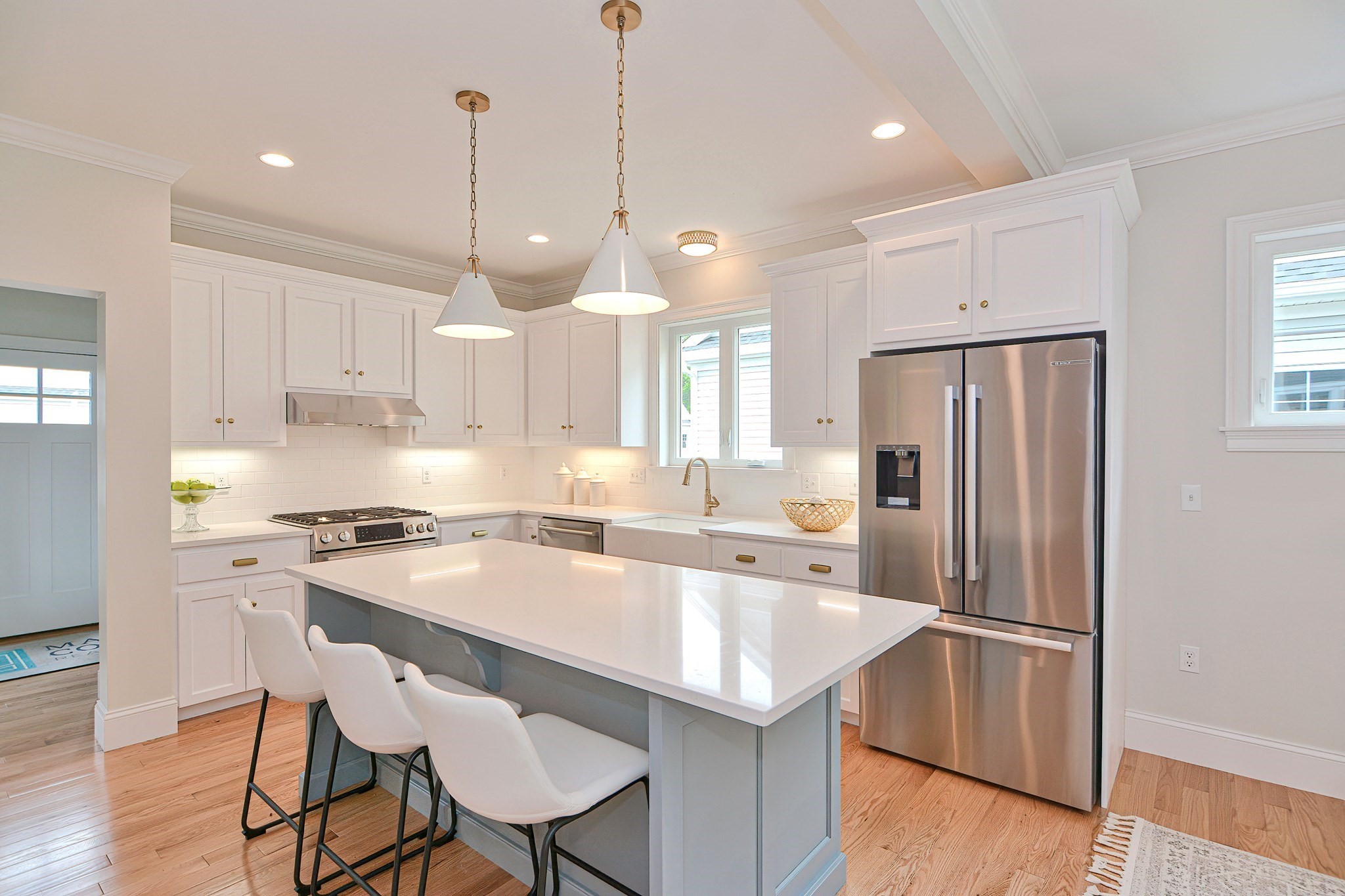 Medfield 2 Bed 2 Bath Condo for Sale 850,000