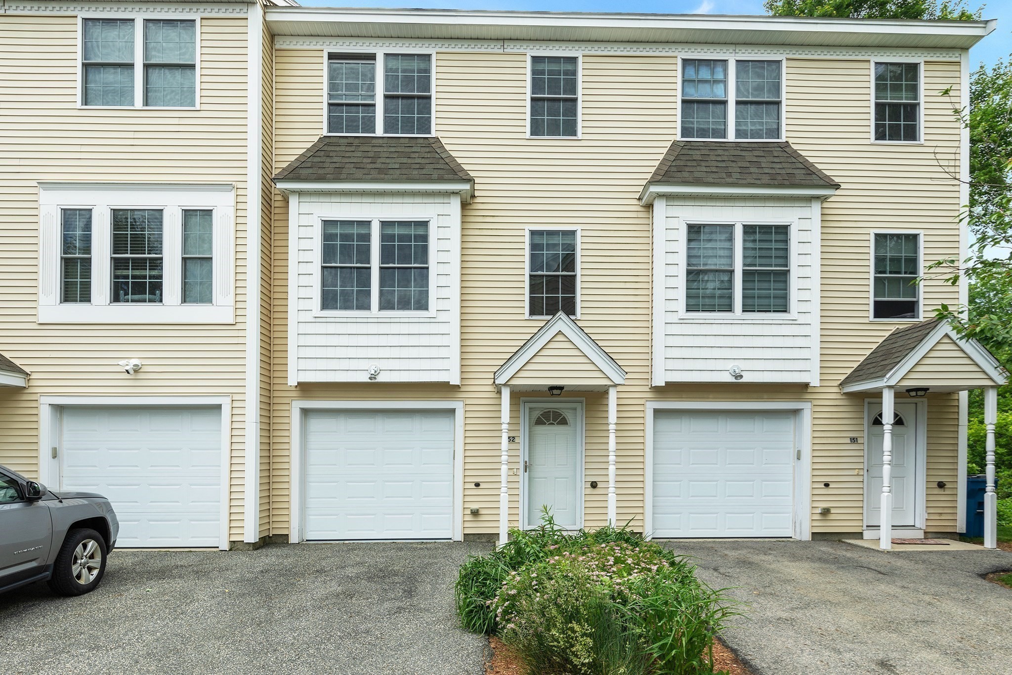 Billerica 2 Bed 2 Bath Condo for Sale 480,000