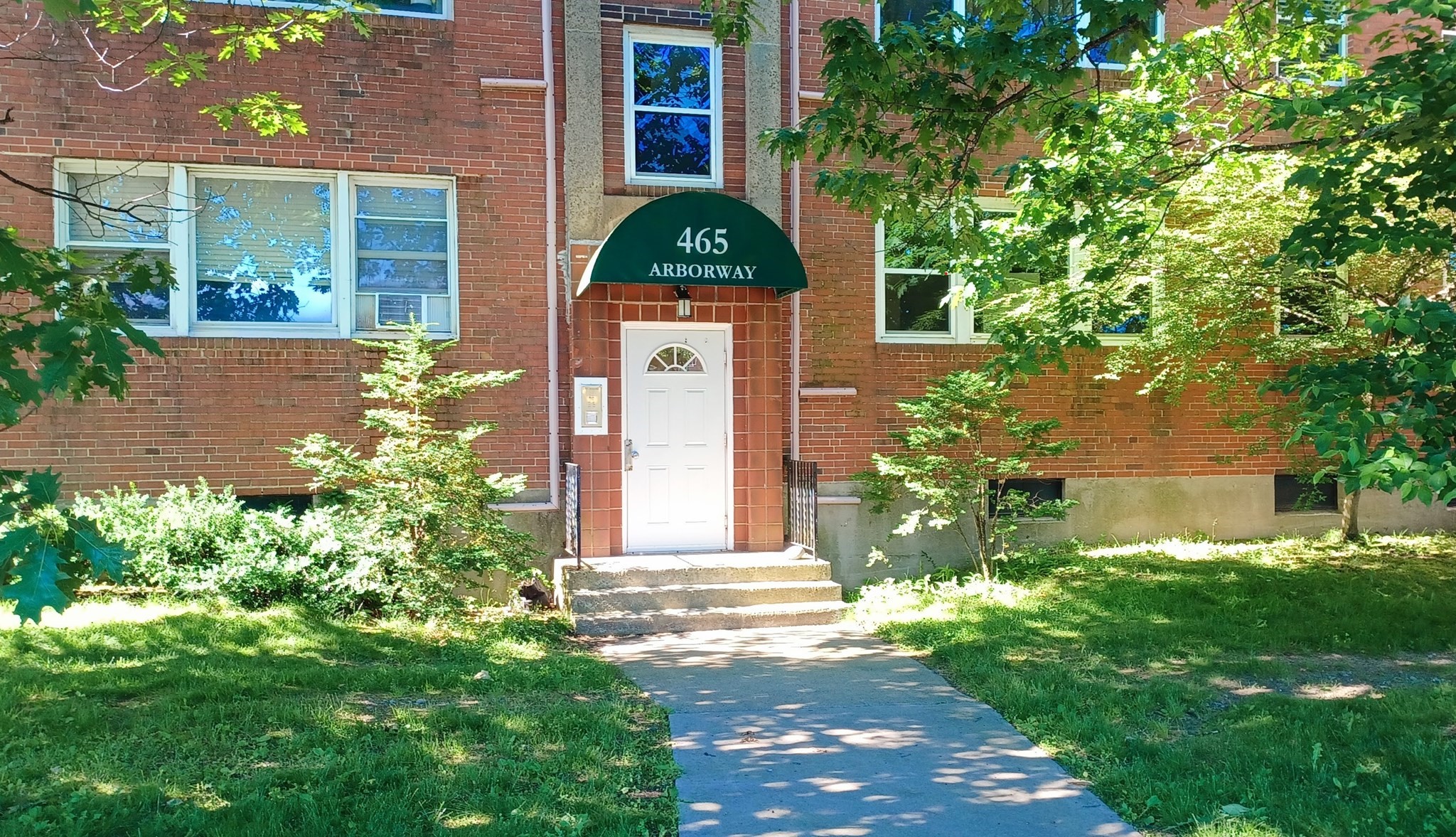 Jamaica Plain 2 Bed 1 Bath Condo for Sale 399,900